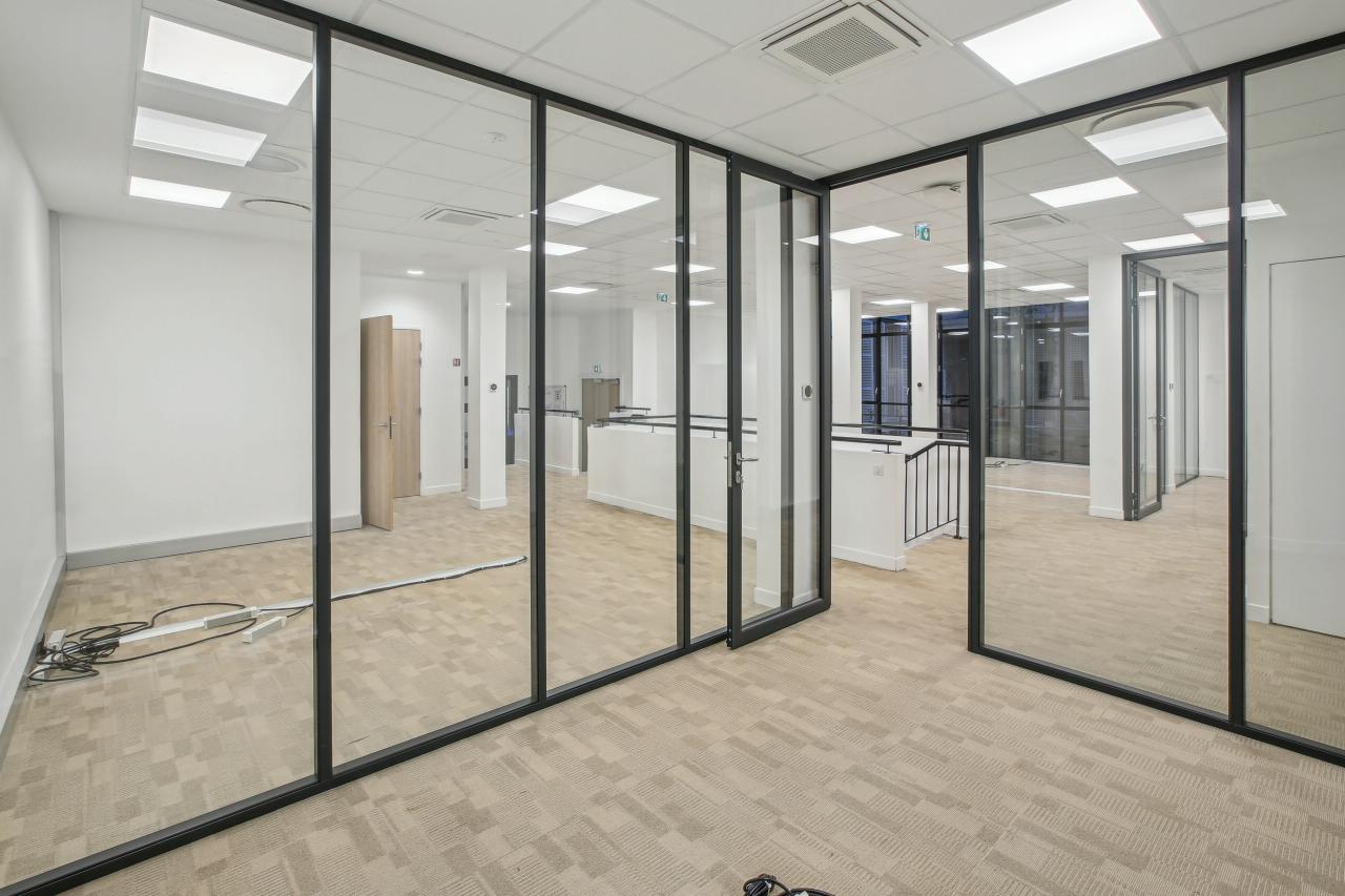 Bureau Paris 214m² Location bureau Paris OLBUR2422358 10